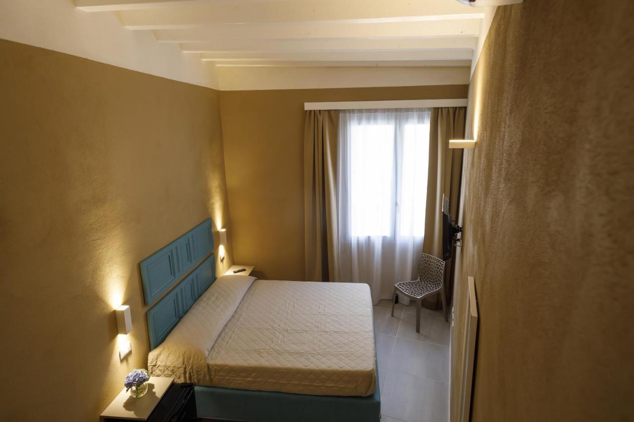 Palazzo Mancina Hotel ตราปานี ภายนอก รูปภาพ